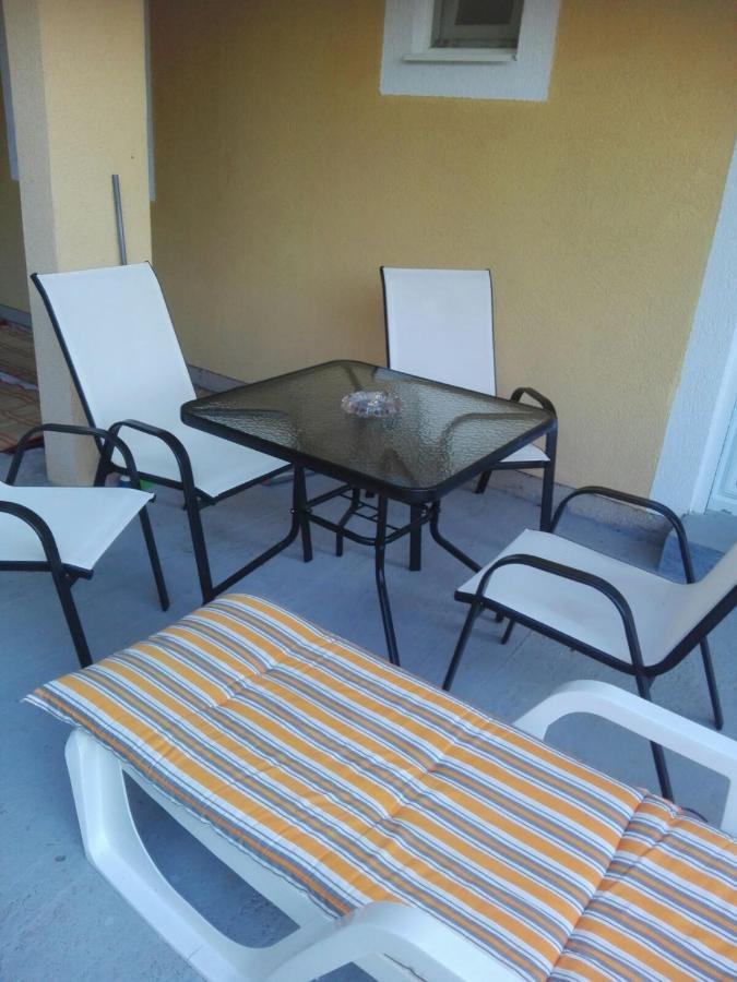 Ruza Vetrova Apartment Bar Exterior photo