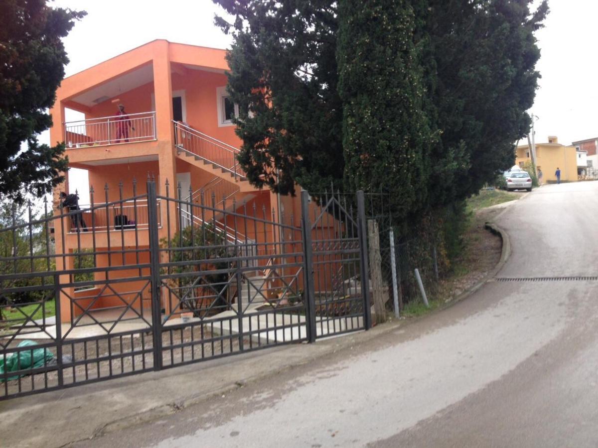 Ruza Vetrova Apartment Bar Exterior photo